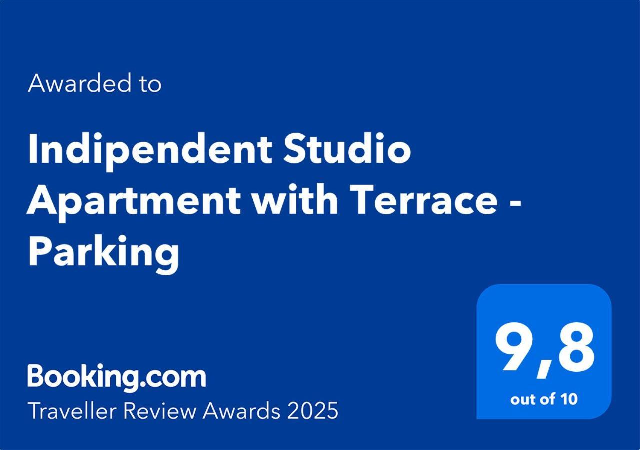 Indipendent Studio Apartment With Terrace - Parking Firenze Bagian luar foto